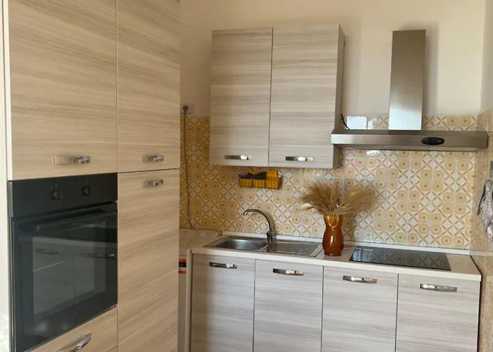 Tra Vicoli E Palazzi 公寓 *