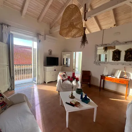 Tra Vicoli E Palazzi דירה *