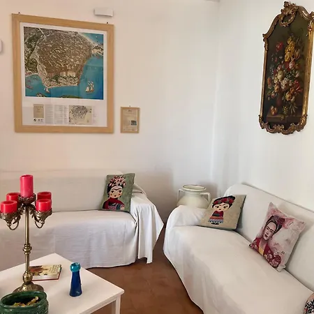 Apartamento Tra Vicoli E Palazzi